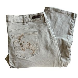 LEE Classic Fit Womens Khaki Jeans 22W Long